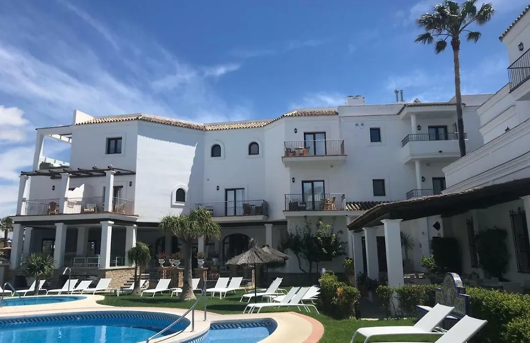 Hotel Doña Lola Zahara-1